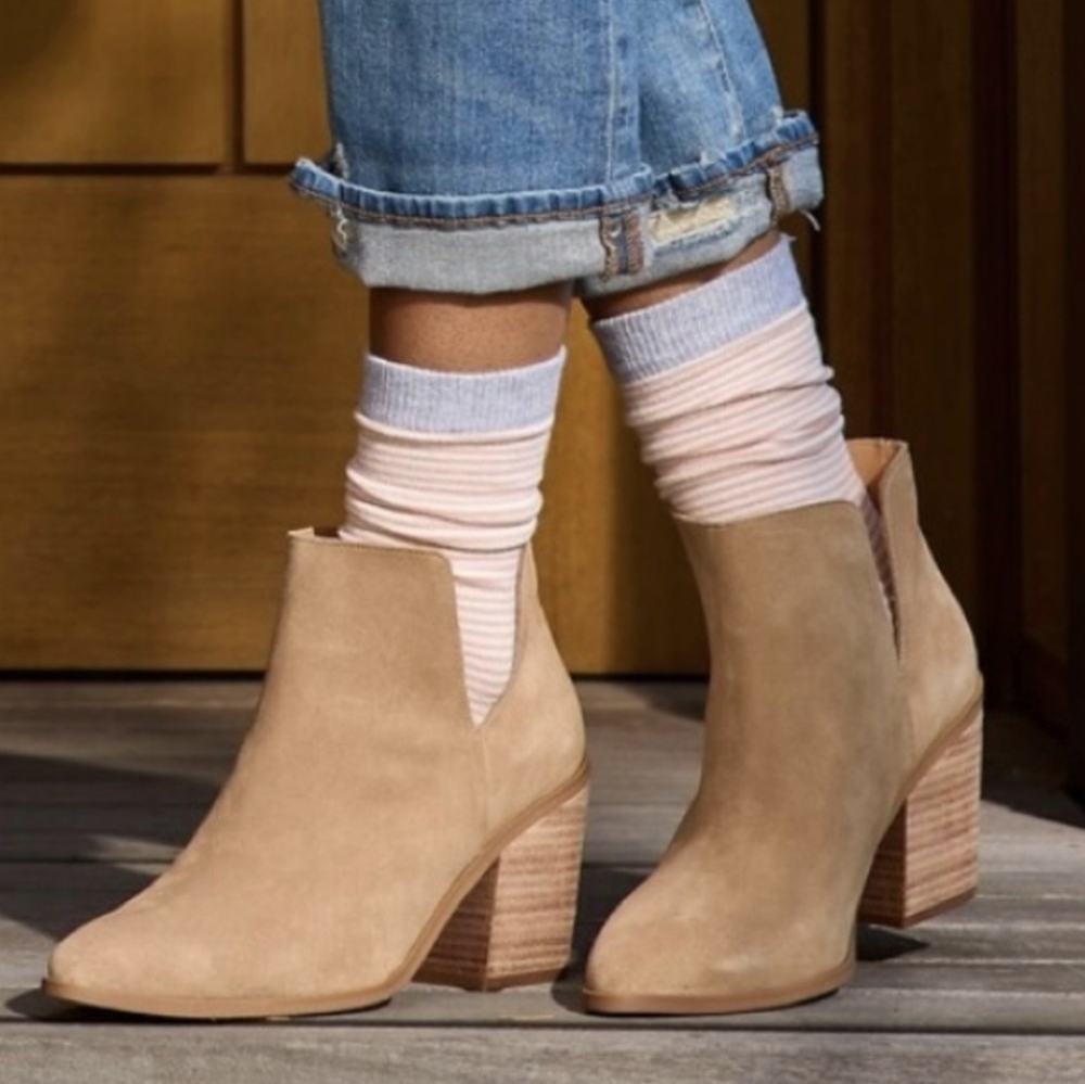 Lisa Vicky Saddle Split Camel Tan Kicky Suede Bootie Womens Size 10